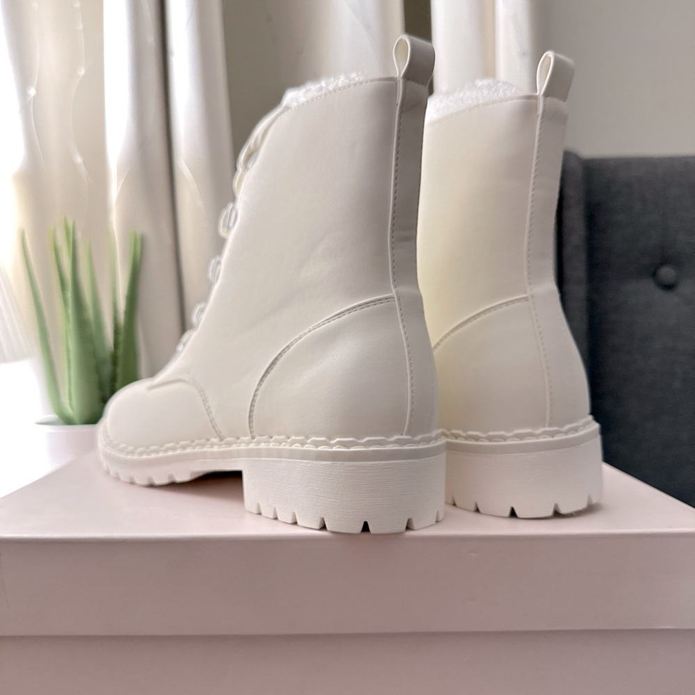 JUSTFAB BOOTIES, ELISE, WHITE, 7